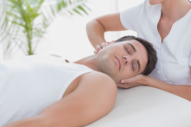 What Is a Couples Massage Therapy: The Secret to Loosening Up Together